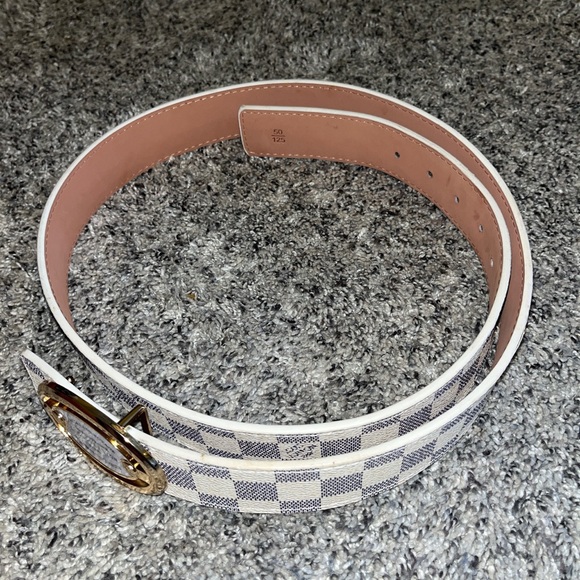 Louis Vuitton belt - Picture 2 of 3